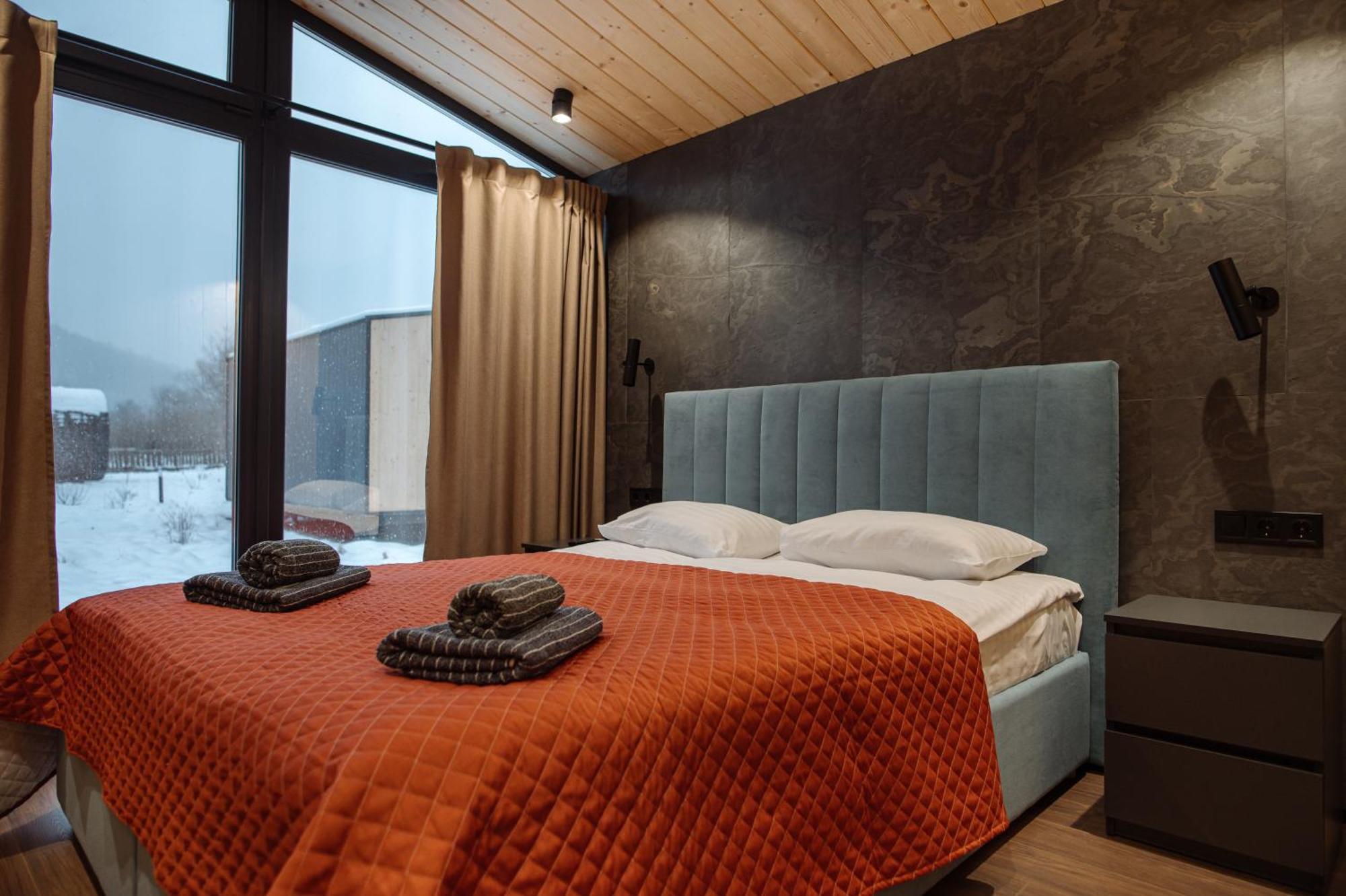 Рибничанка Hotel Skhidnytsia Ngoại thất bức ảnh