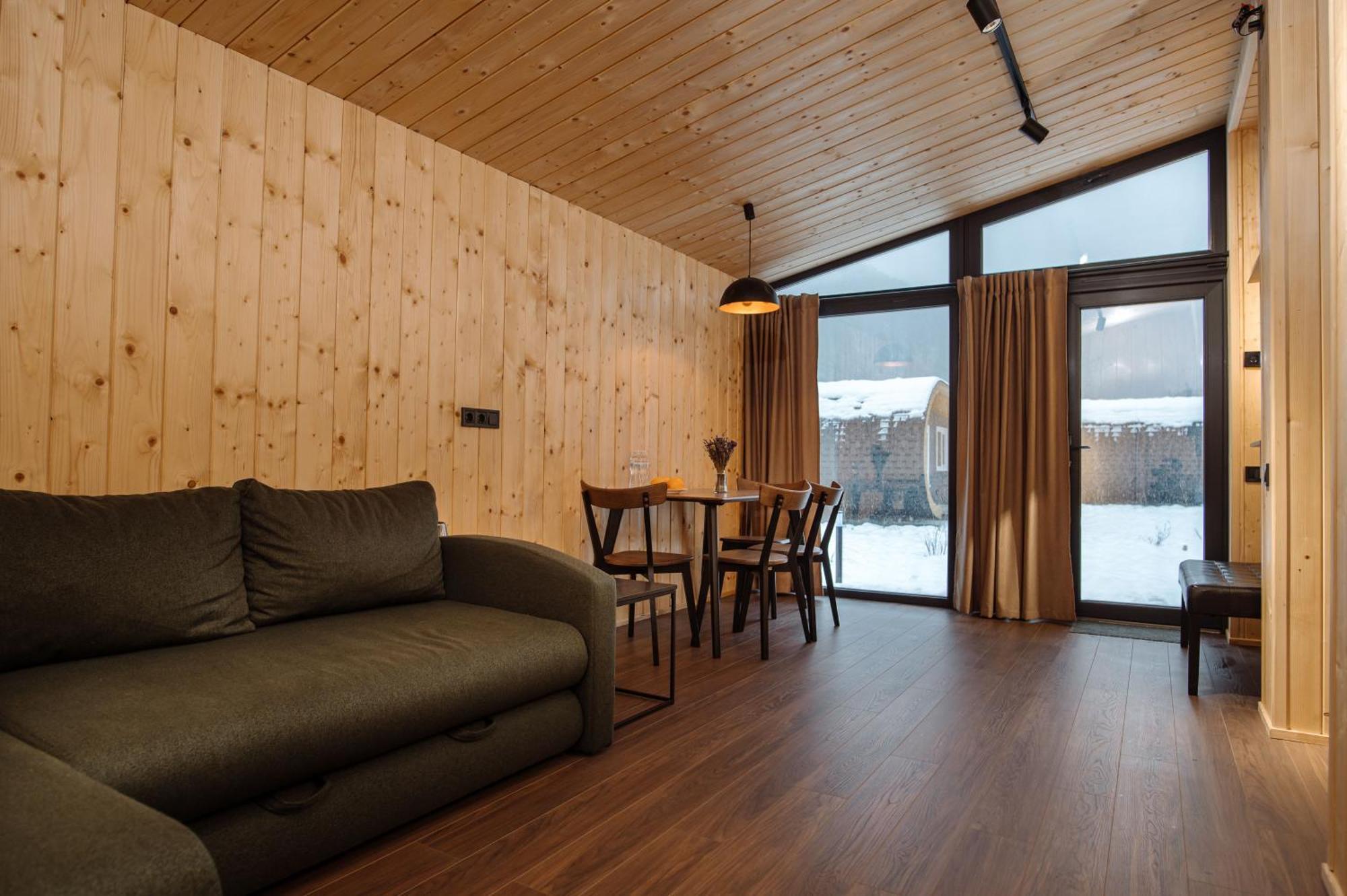 Рибничанка Hotel Skhidnytsia Ngoại thất bức ảnh