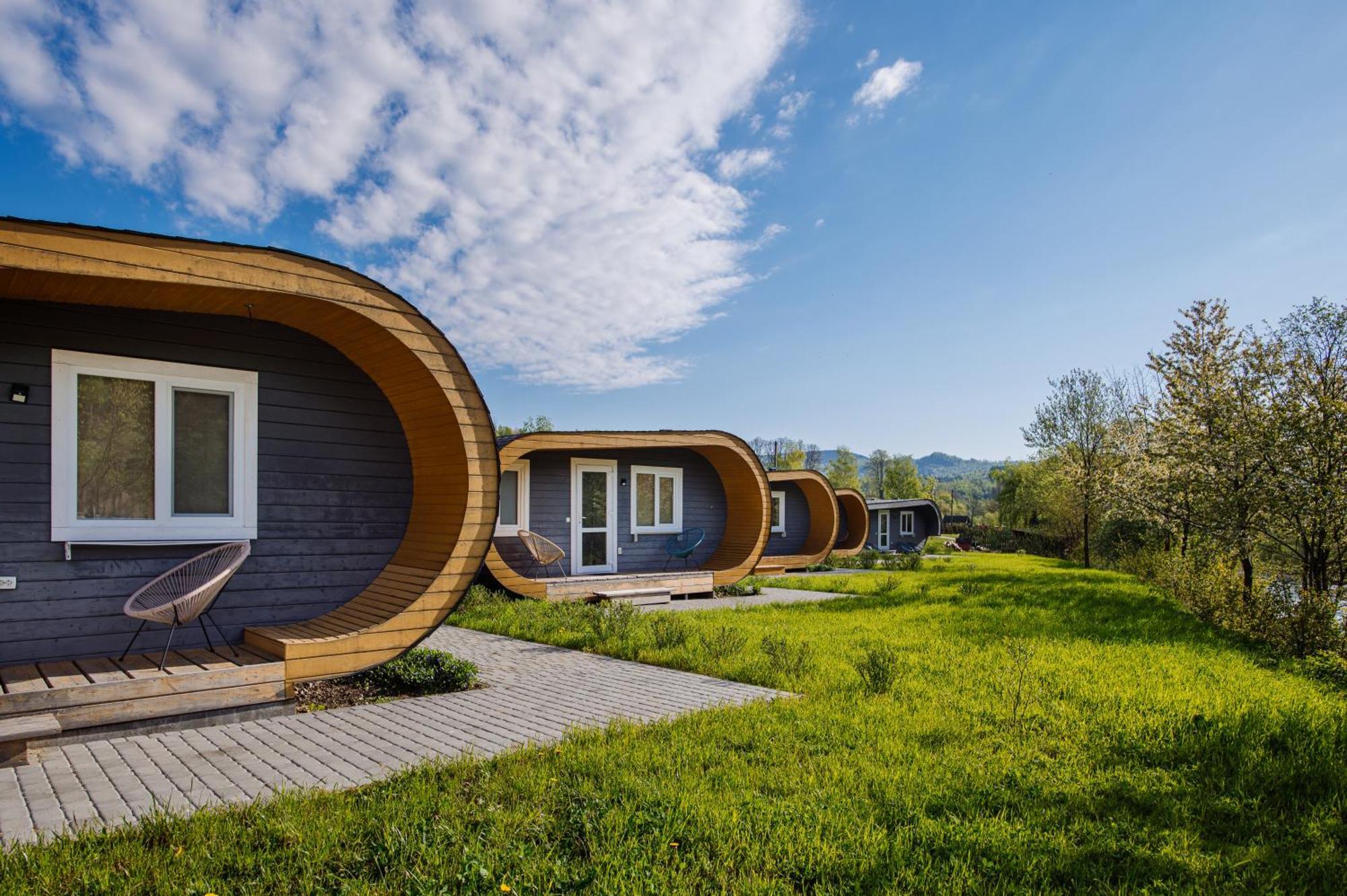 Рибничанка Hotel Skhidnytsia Ngoại thất bức ảnh