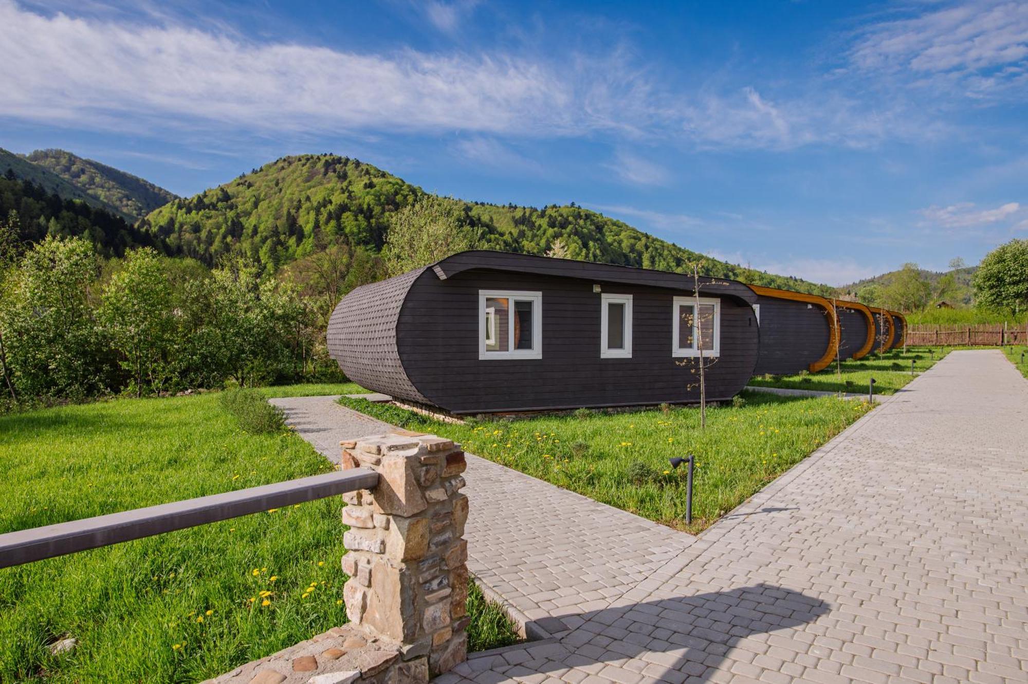 Рибничанка Hotel Skhidnytsia Ngoại thất bức ảnh