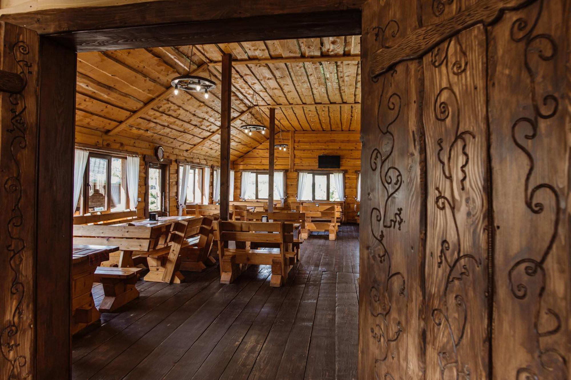 Рибничанка Hotel Skhidnytsia Ngoại thất bức ảnh