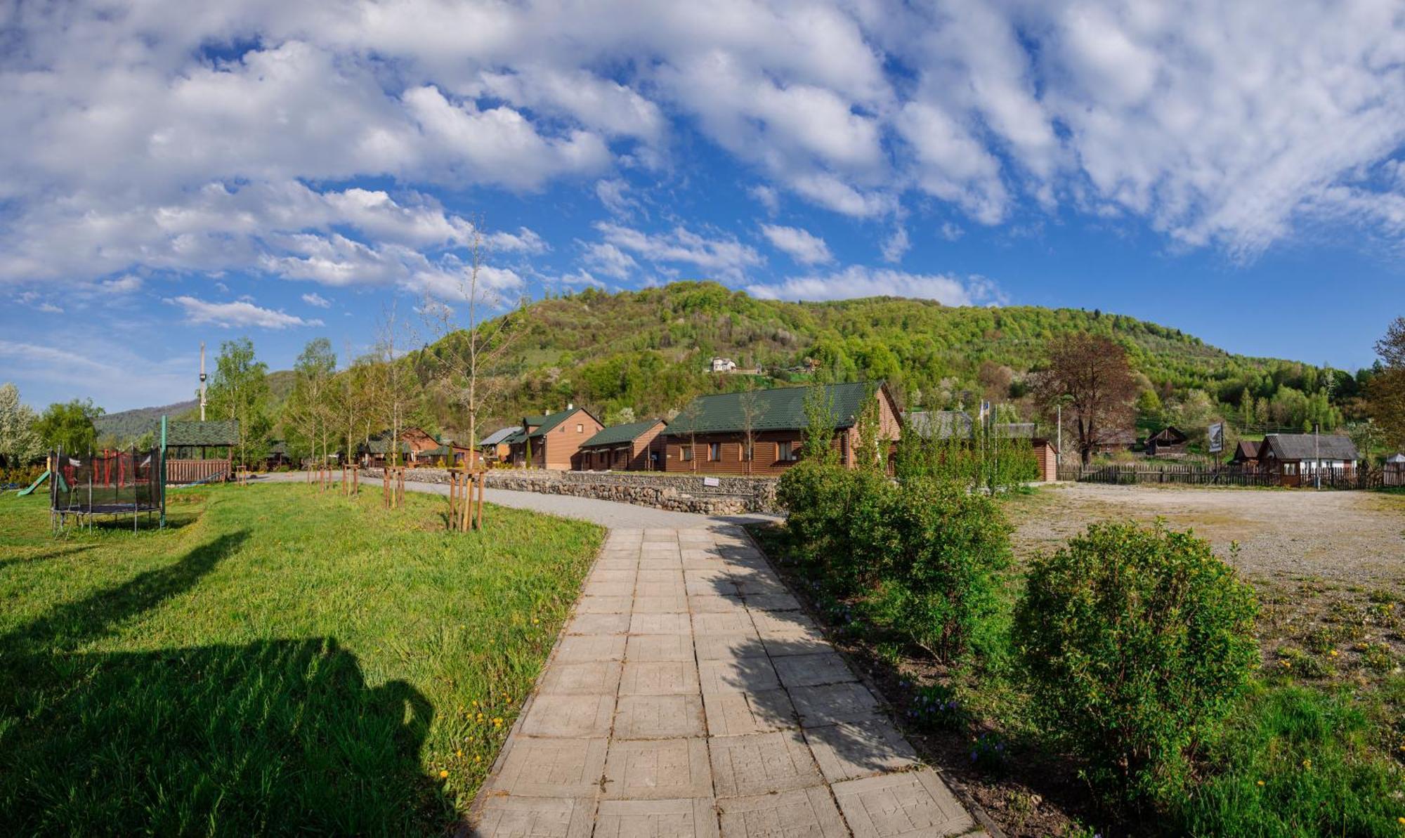 Рибничанка Hotel Skhidnytsia Ngoại thất bức ảnh