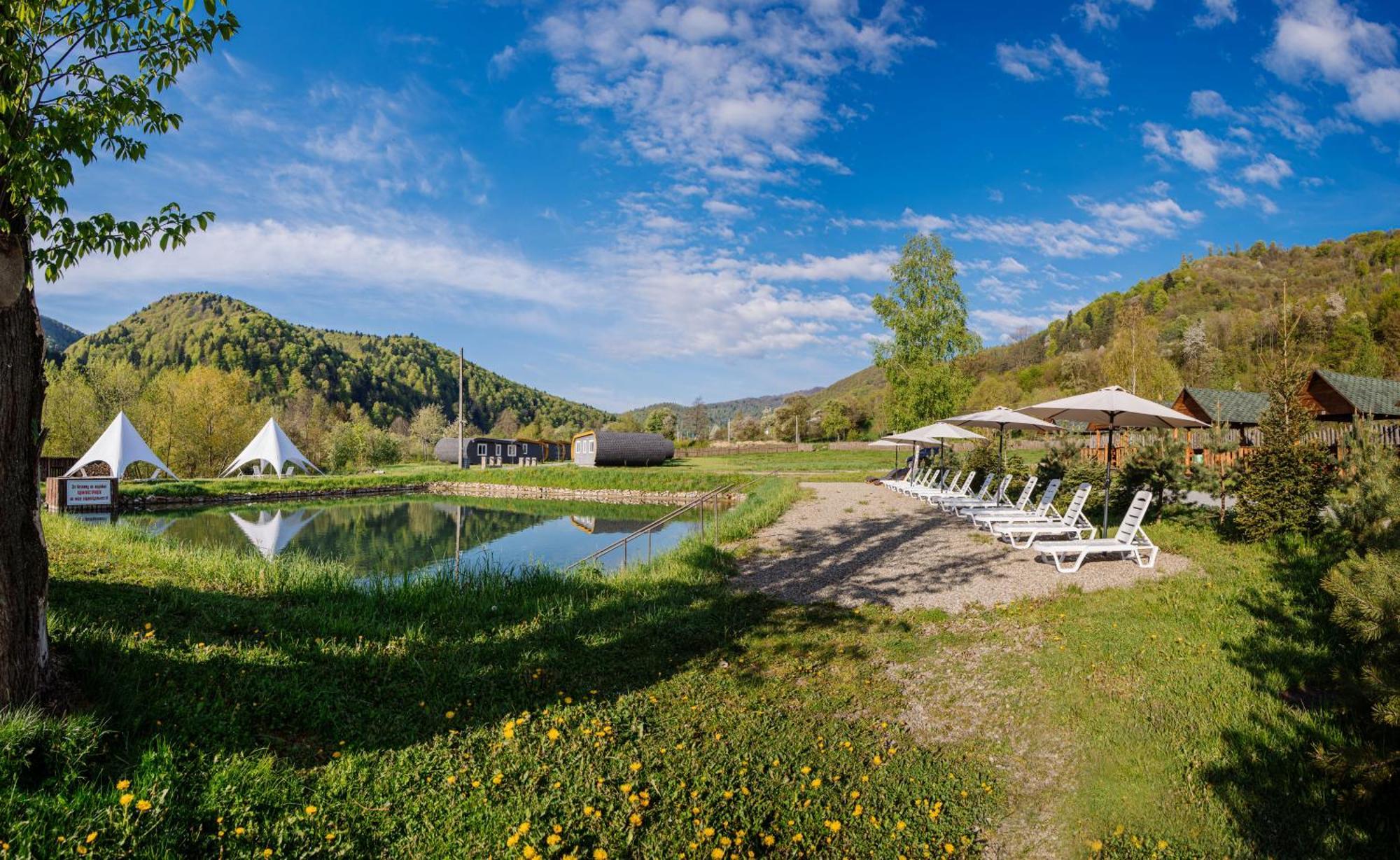 Рибничанка Hotel Skhidnytsia Ngoại thất bức ảnh
